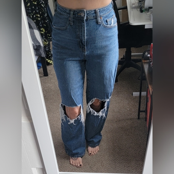 Wild Fable High Waist Straight Leg Distressed Jeans Size 6/28 - Picture 10 of 10